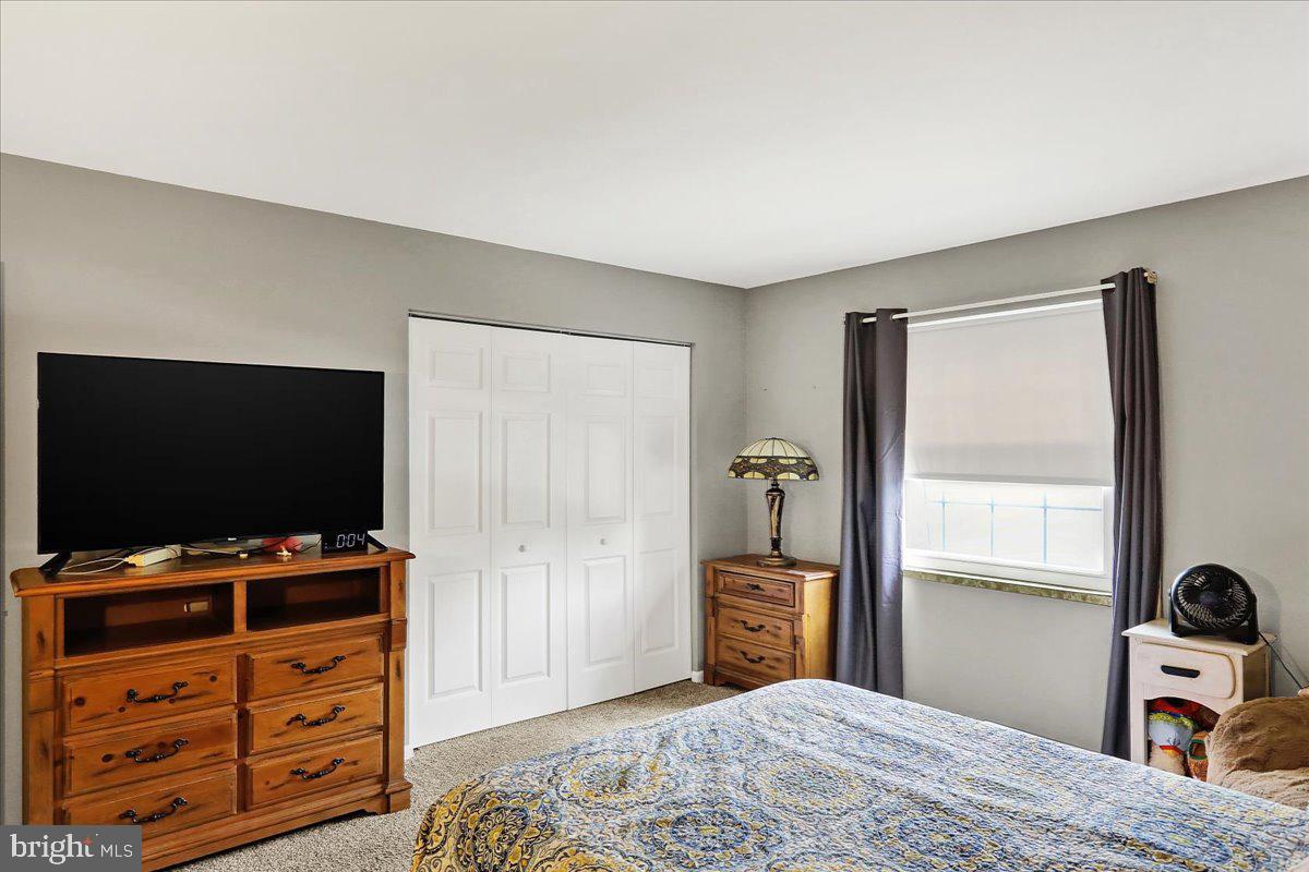 CRESTWOOD - Residential