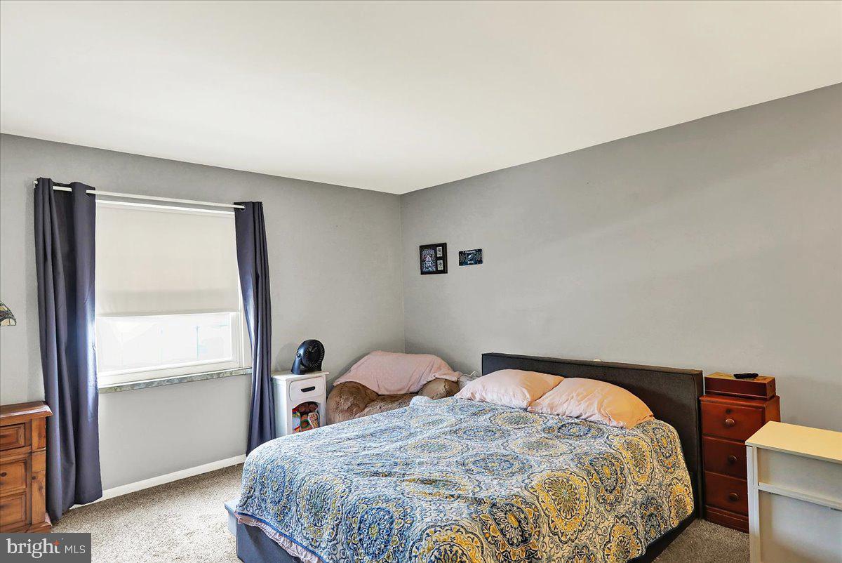 CRESTWOOD - Residential