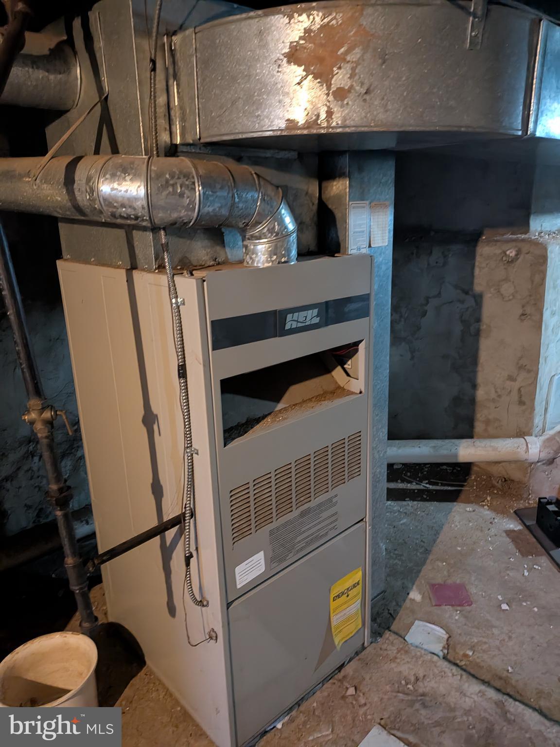 SQUIRREL HILL - Residential