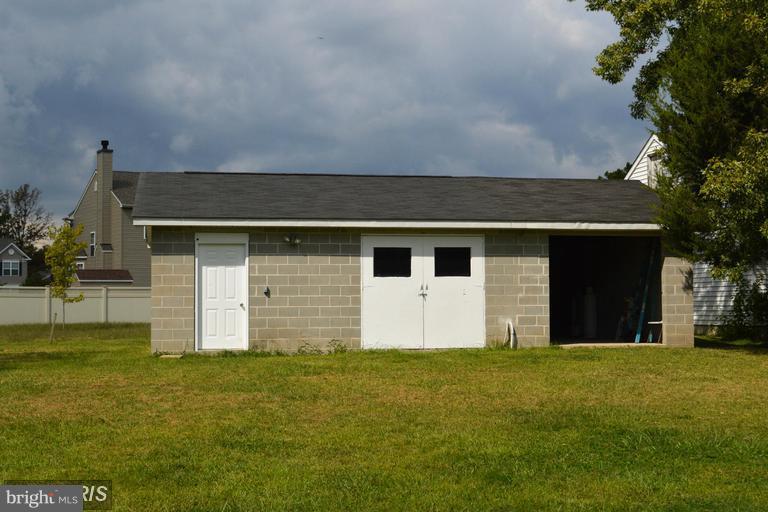 CARVEL BEACH - Residential