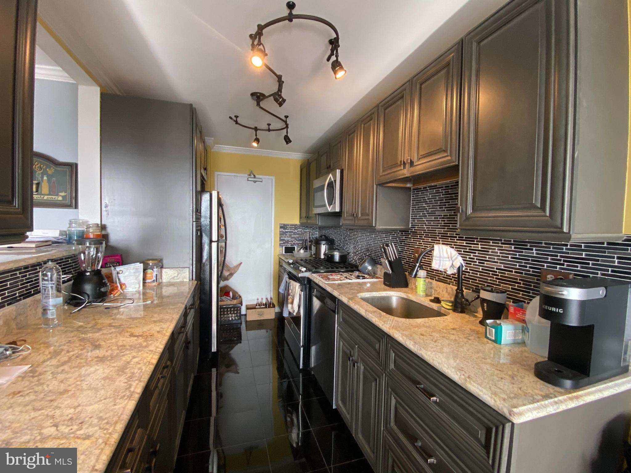 PARK SUTTON CODM - Residential Lease