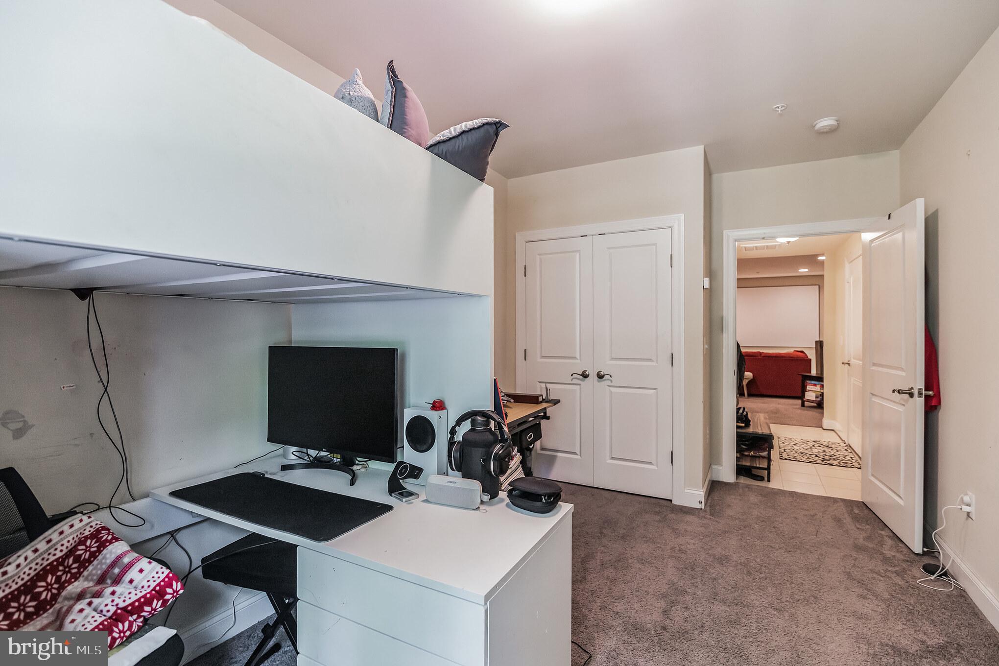 THE VILLAGES OF STEEPLECHASE - Residential Lease