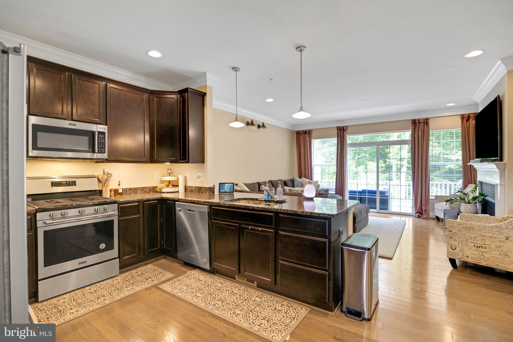 THE VILLAGES OF STEEPLECHASE - Residential Lease