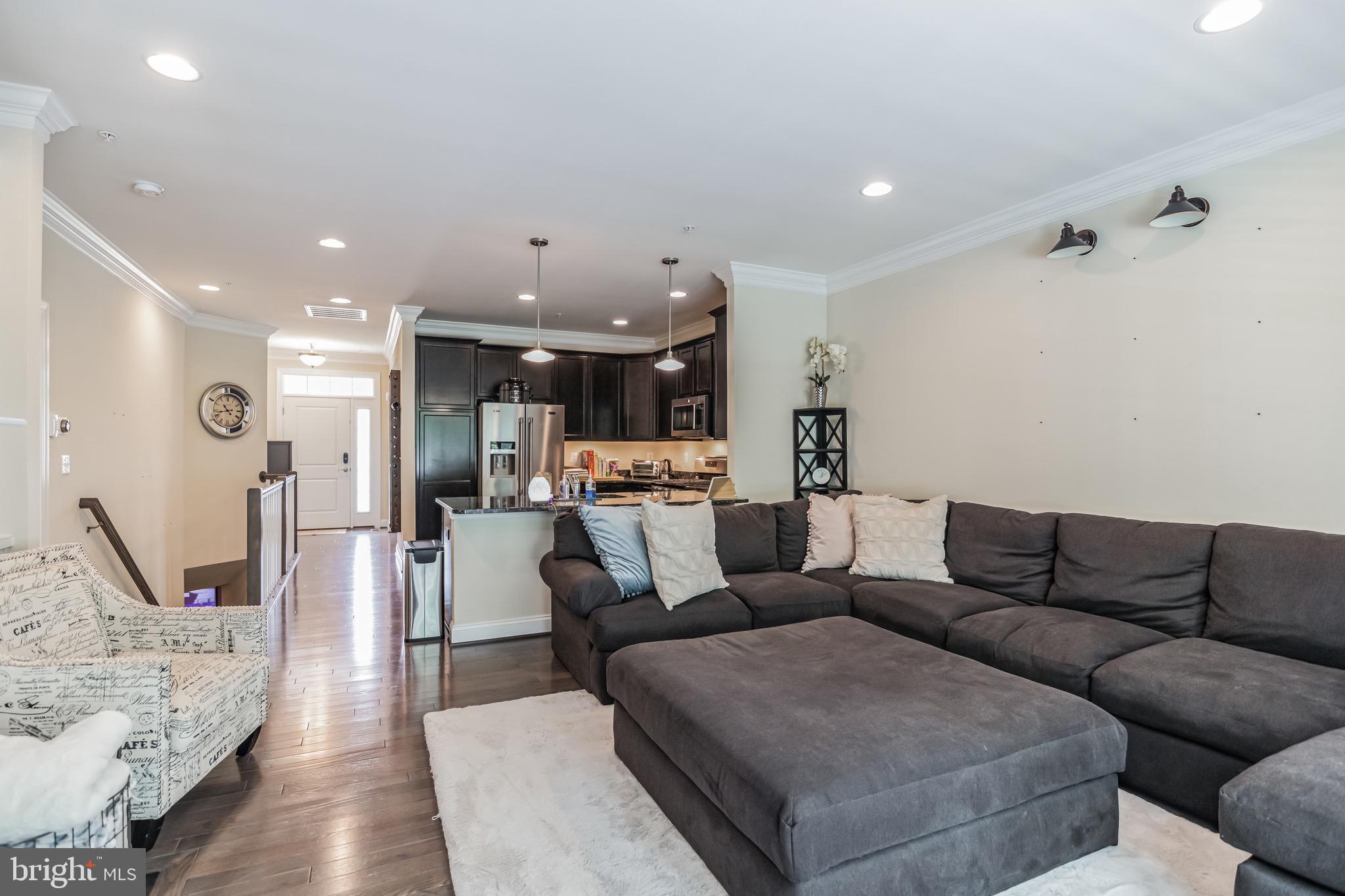 THE VILLAGES OF STEEPLECHASE - Residential Lease