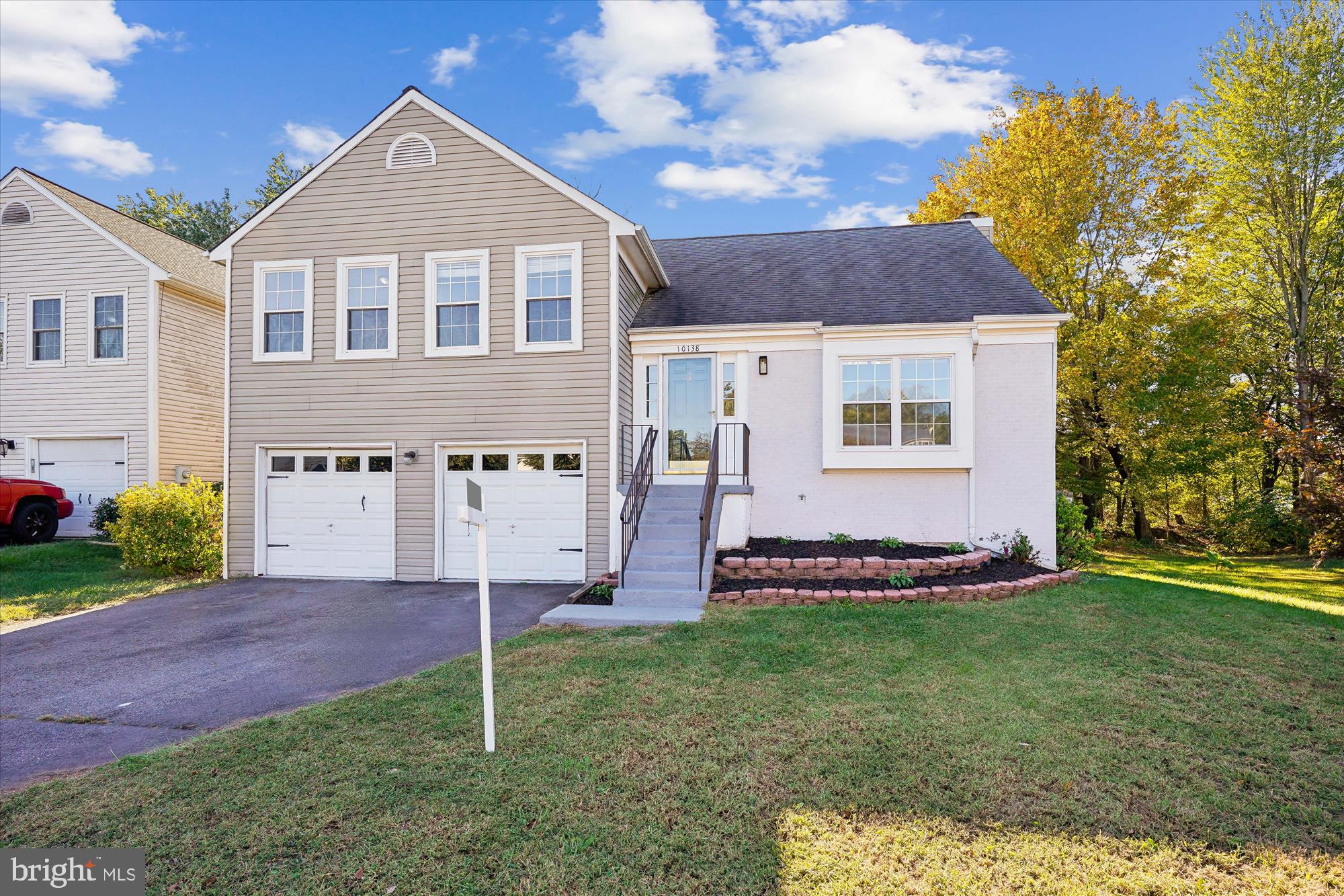 10138 FOREST HILL CIRCLE