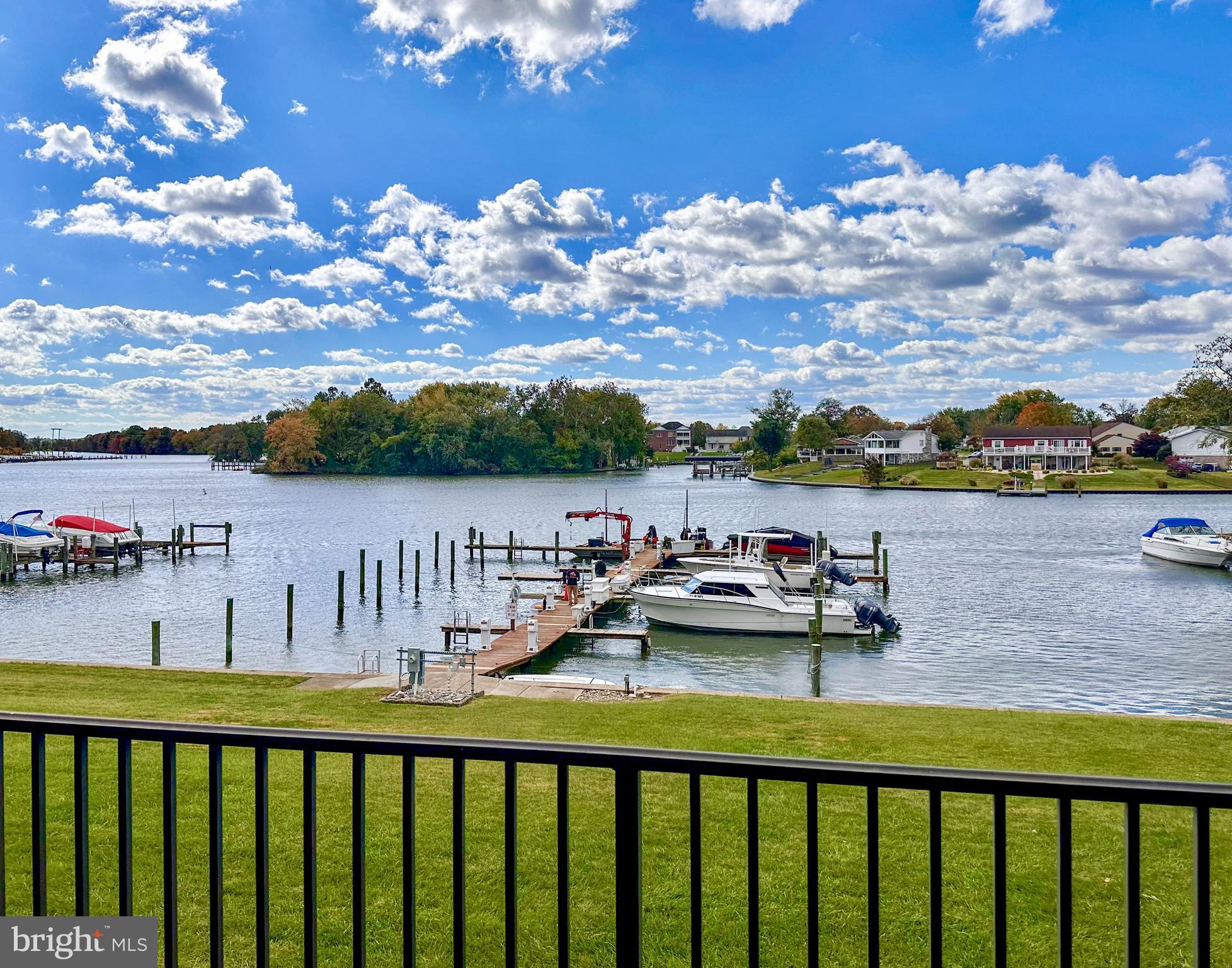 546 RIVIERA DRIVE B 546-B