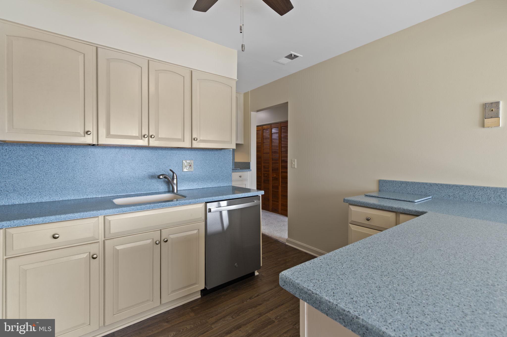 GUNPOWDER COVE - Residential