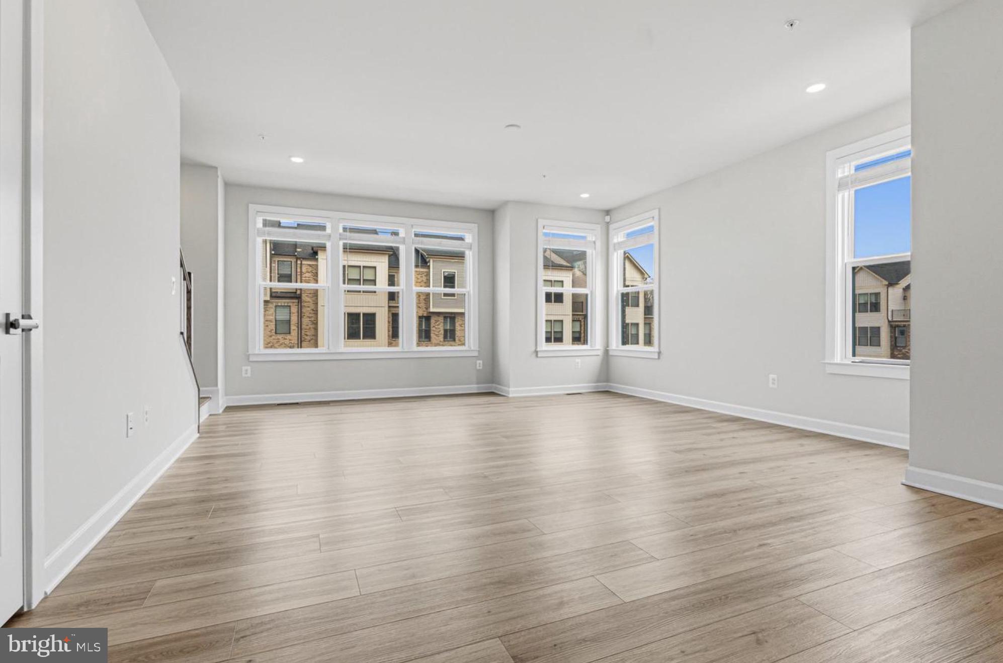 13866 RIDGEVIEW COURT