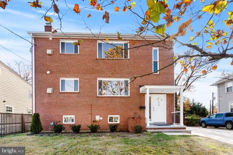 618 19TH STREET S B ARLINGTON VA 22202