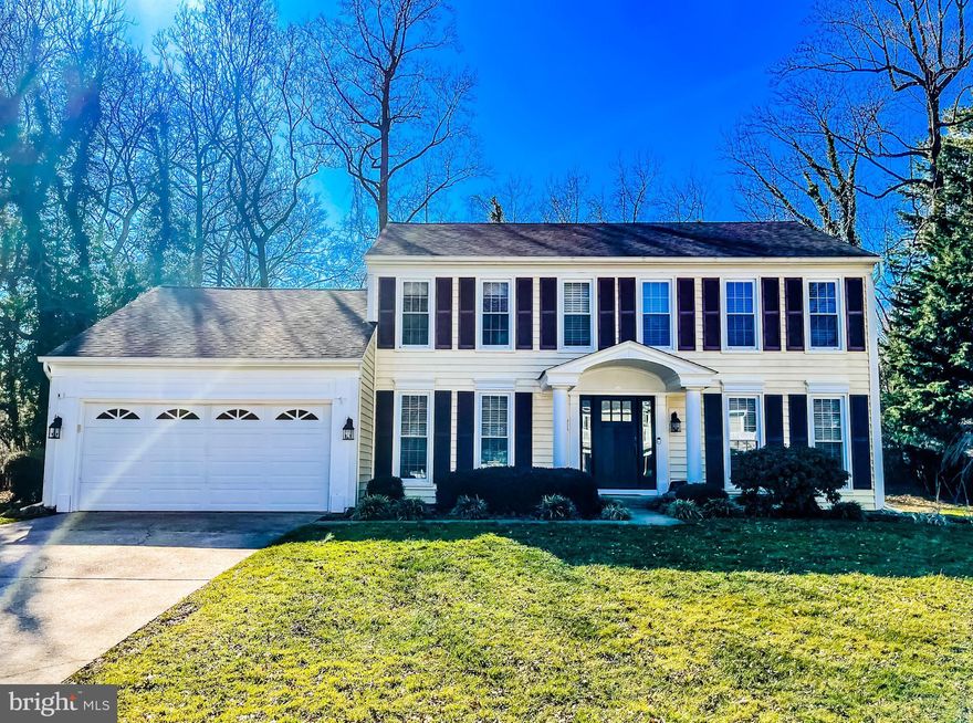 Beautifully appointed Annapolis Cove Colonial situated on a private driveway in the heart of the community. Main level updated, hardwood floors throughout, recessed lighting throughout. 4 bedrooms and 2 full bathrooms on upper level. Basement has rec room and huge amount of unfinished storage/utility room plus a walk out. 2 car garage and large deck. Annapolis Cove is a water oriented community with wonderful amenities including water access, a private marina , basketball court, playground, and picnic area. Pool memberships available at Bay Ridge Pool.