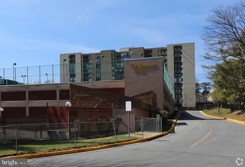 9200 Edwards Way Unit 1108, Hyattsville, MD MLS: MDPG2153050