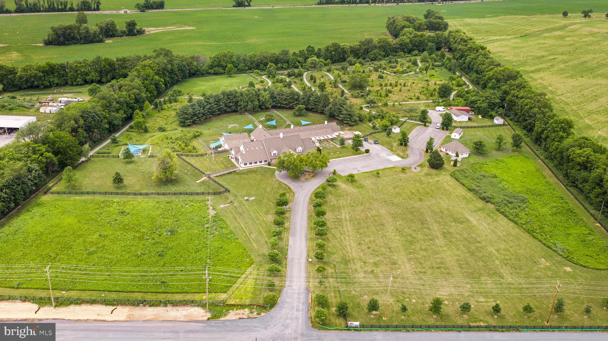 3731 BERRYVILLE PIKE