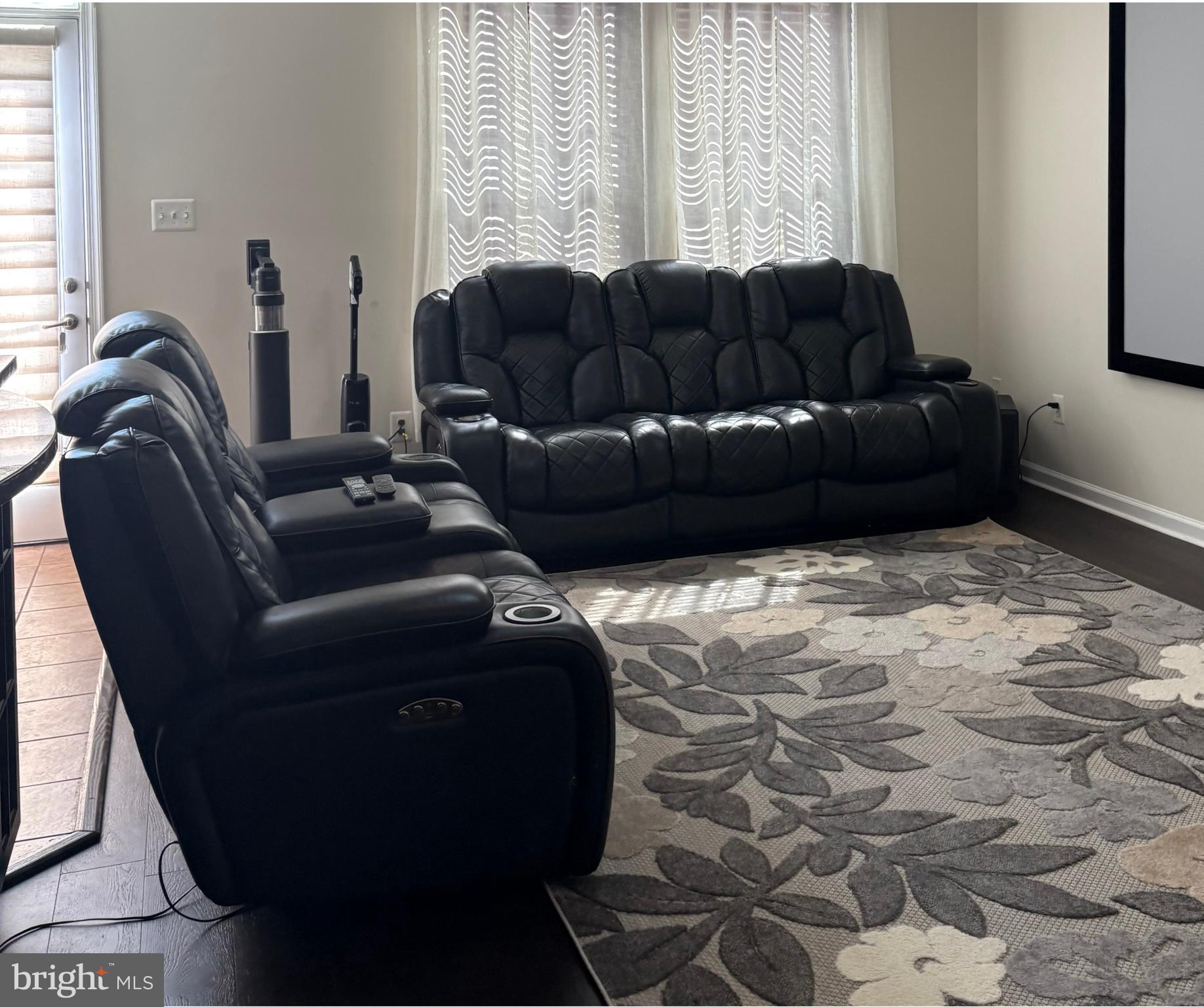 POTOMAC CLUB - Residential Lease