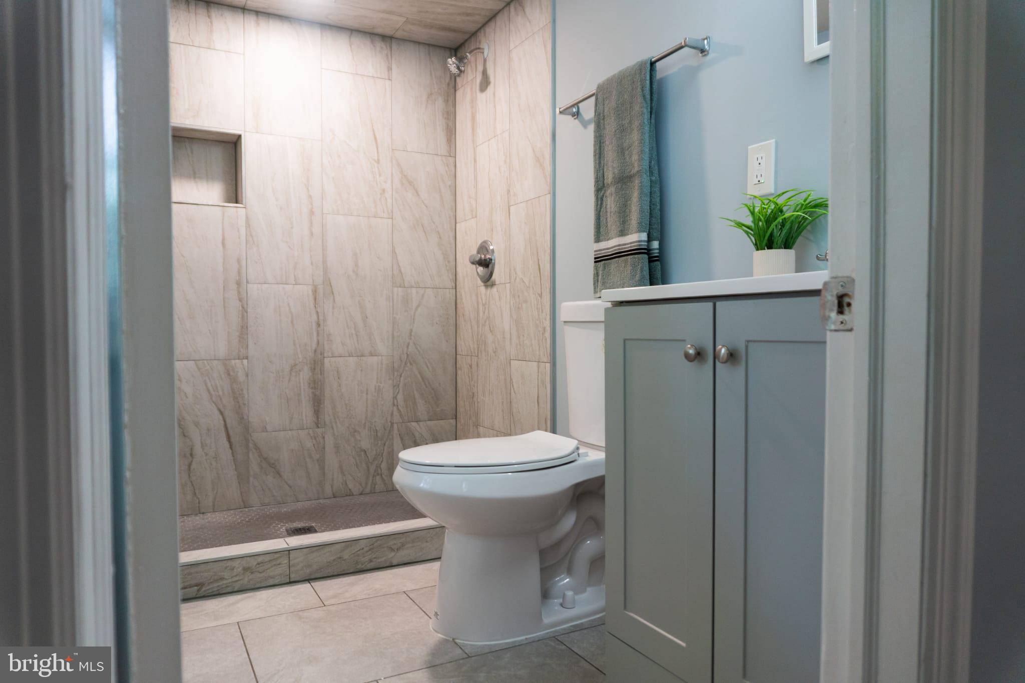 HAGERSTOWN - Residential