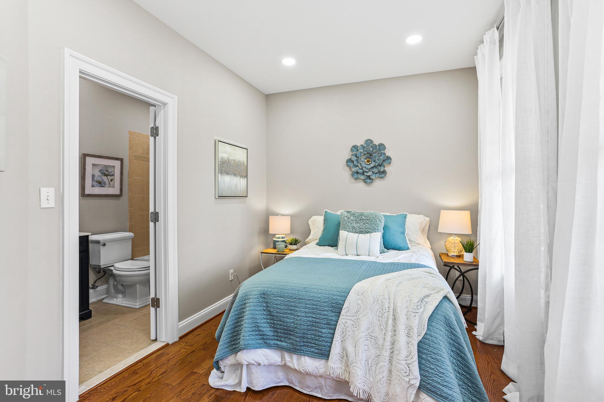 CLARKS GLEN - Residential