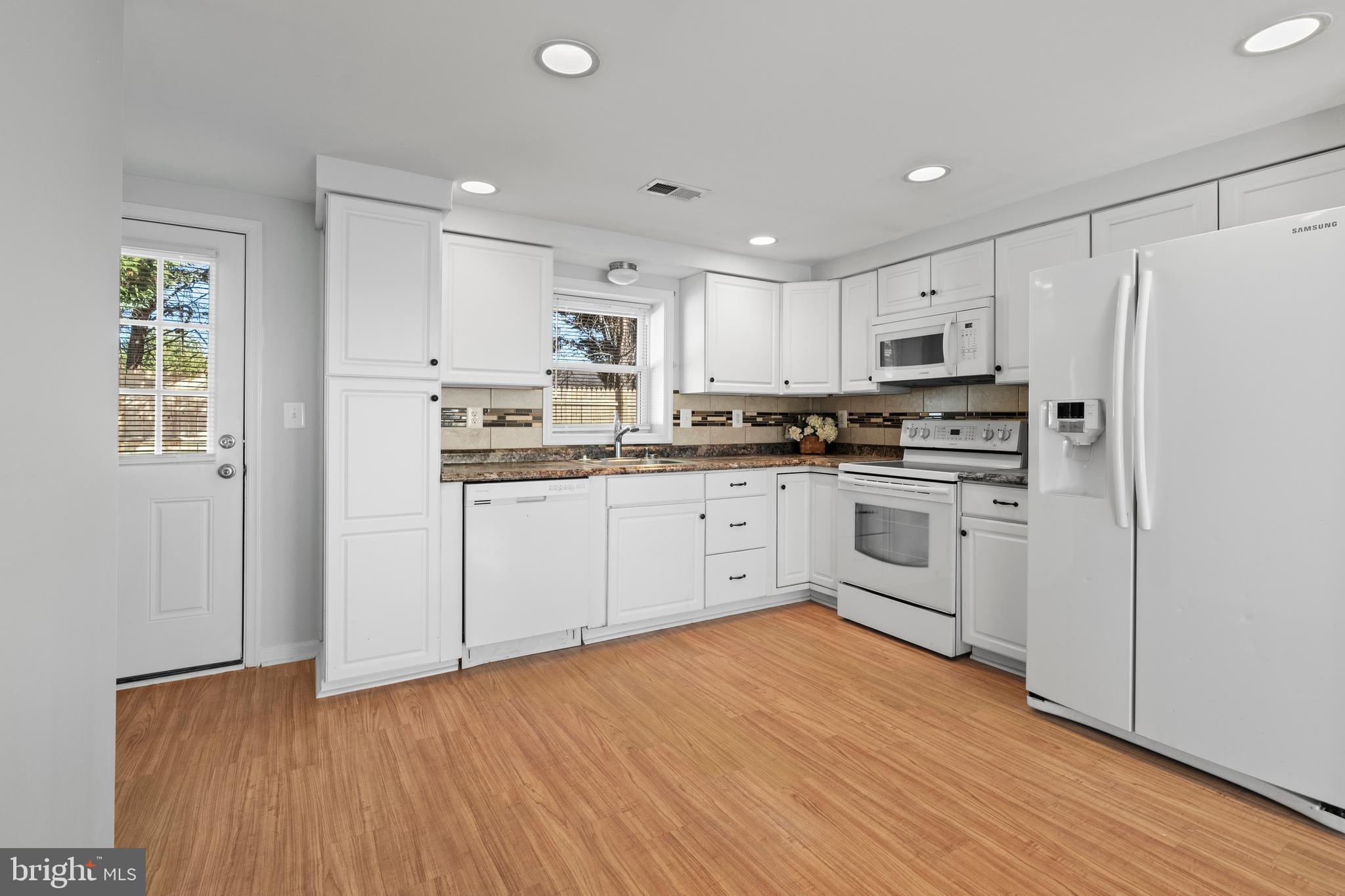 BACK RIVER NECK PARK - Residential Lease