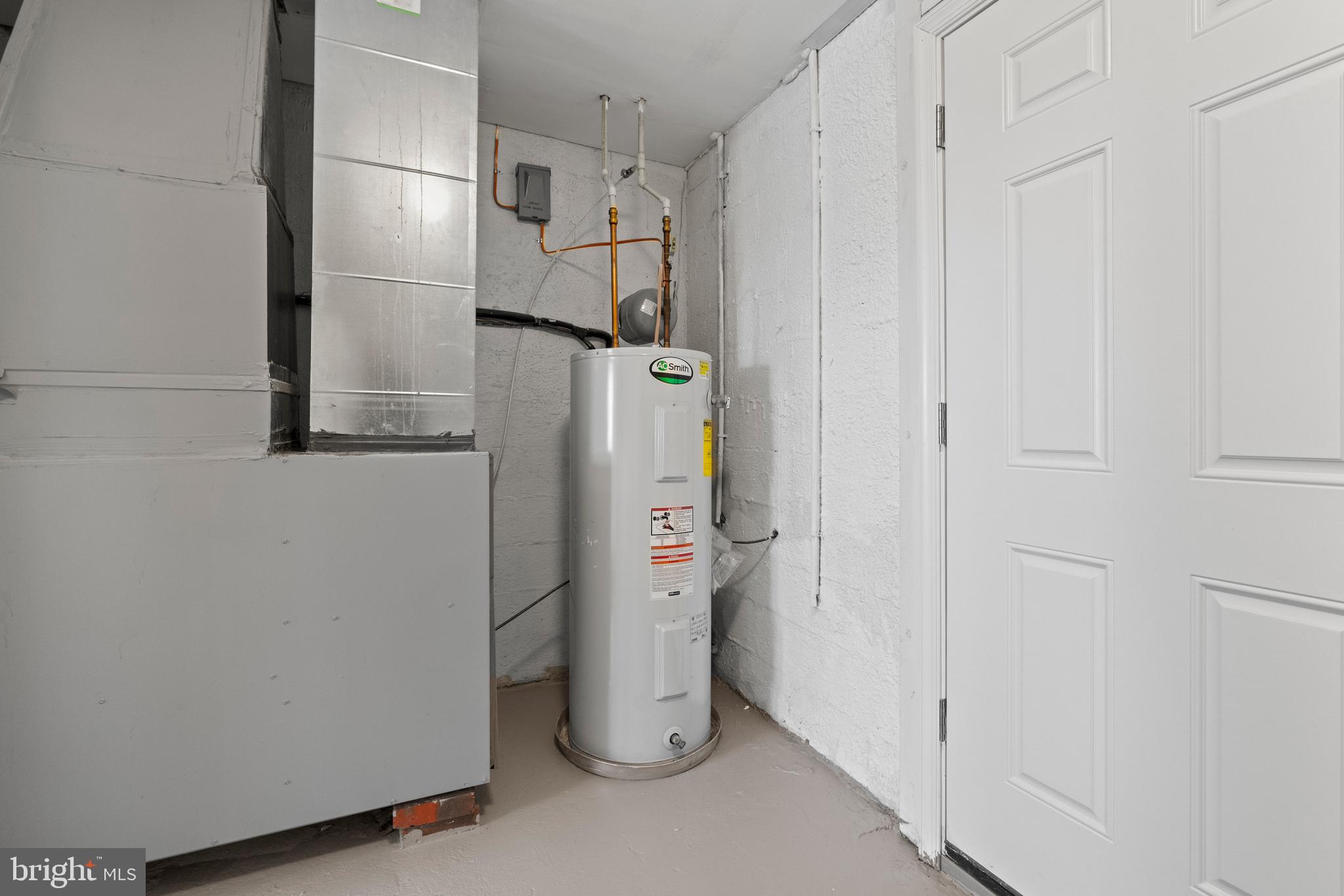 BACK RIVER NECK PARK - Residential Lease