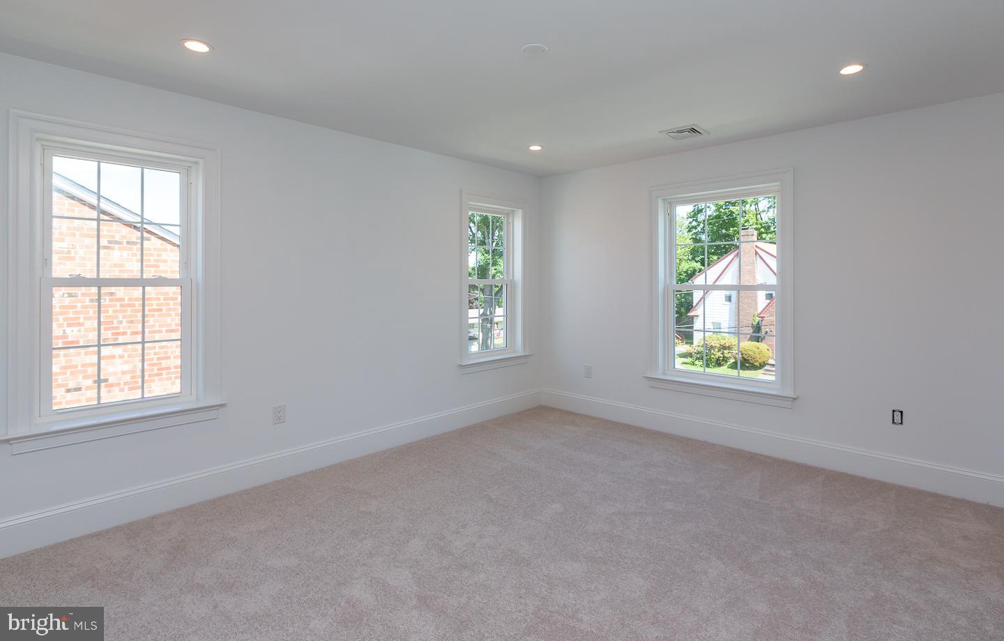 HAVERTOWN - Residential