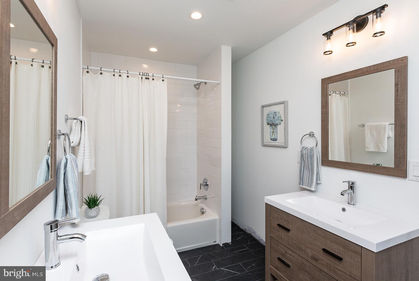 HAVERTOWN - Residential