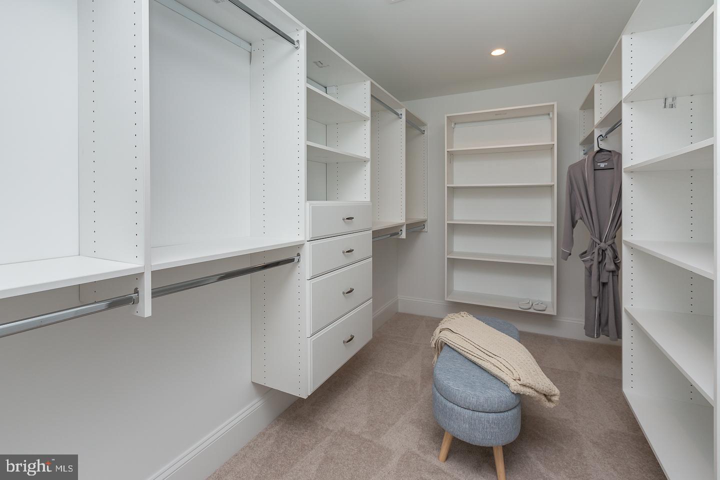 HAVERTOWN - Residential