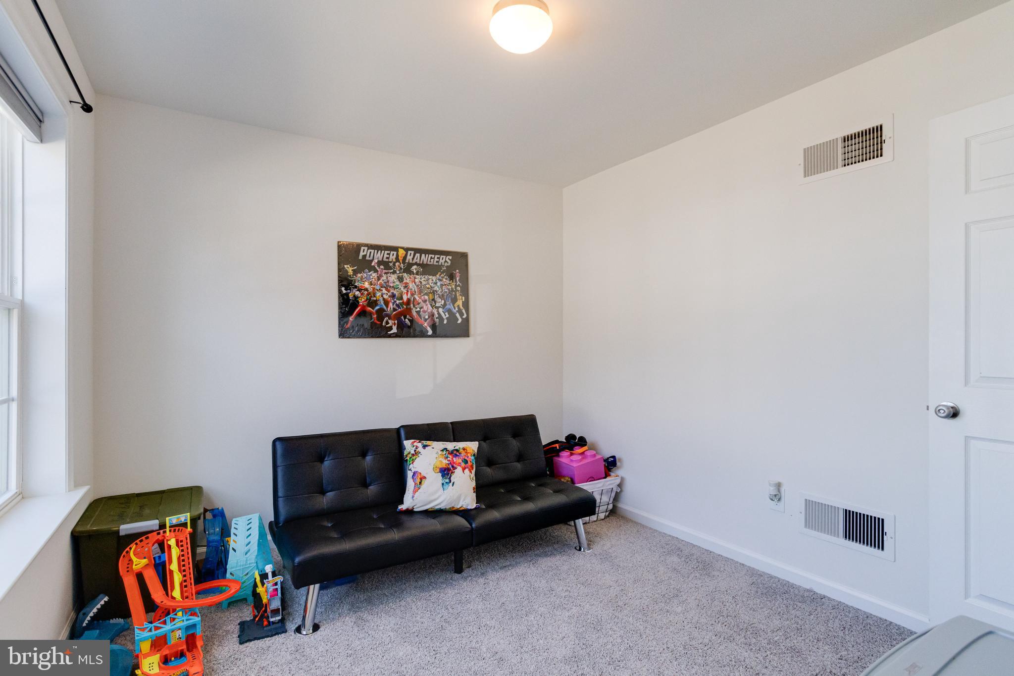 KENSINGTON - Residential