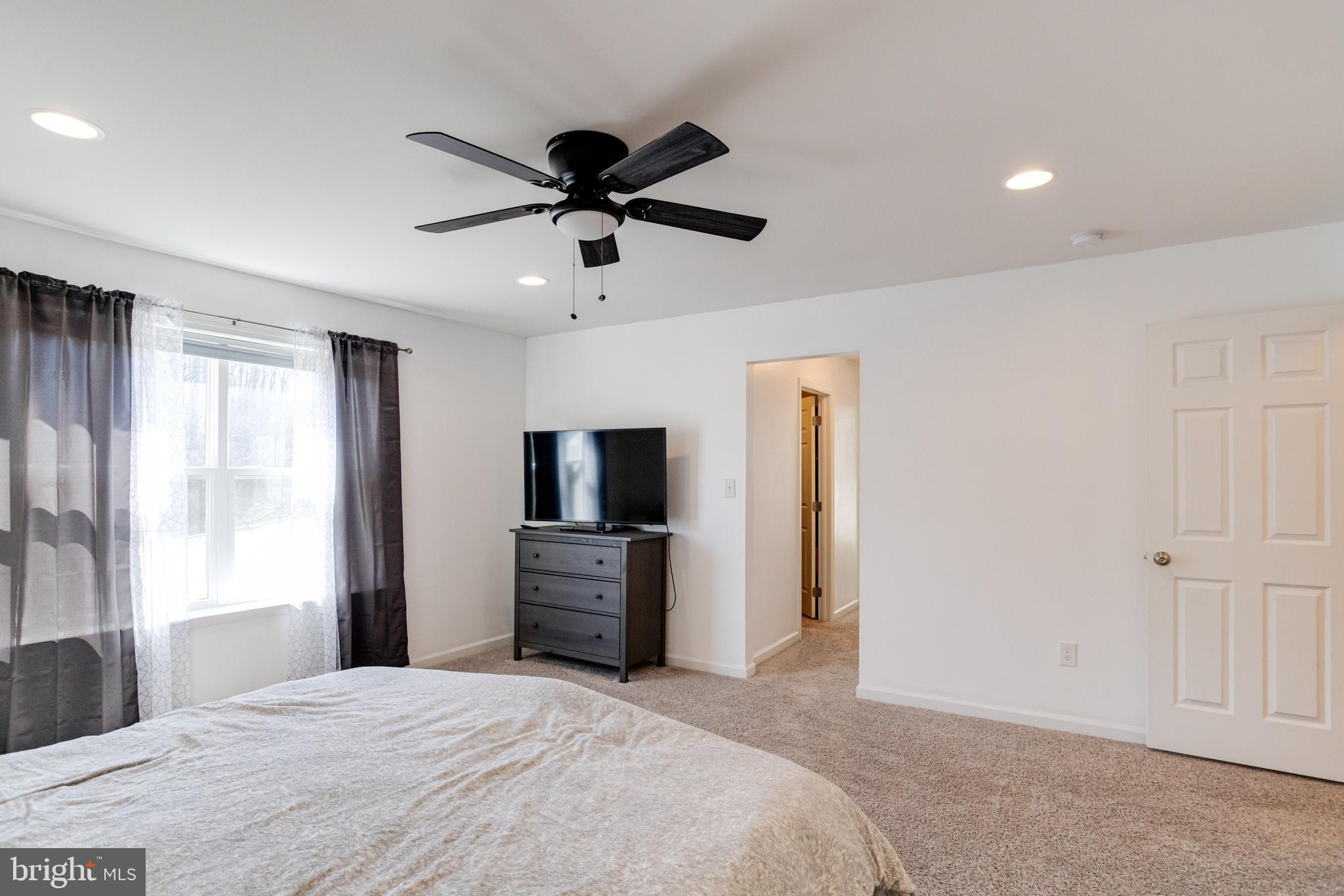 KENSINGTON - Residential