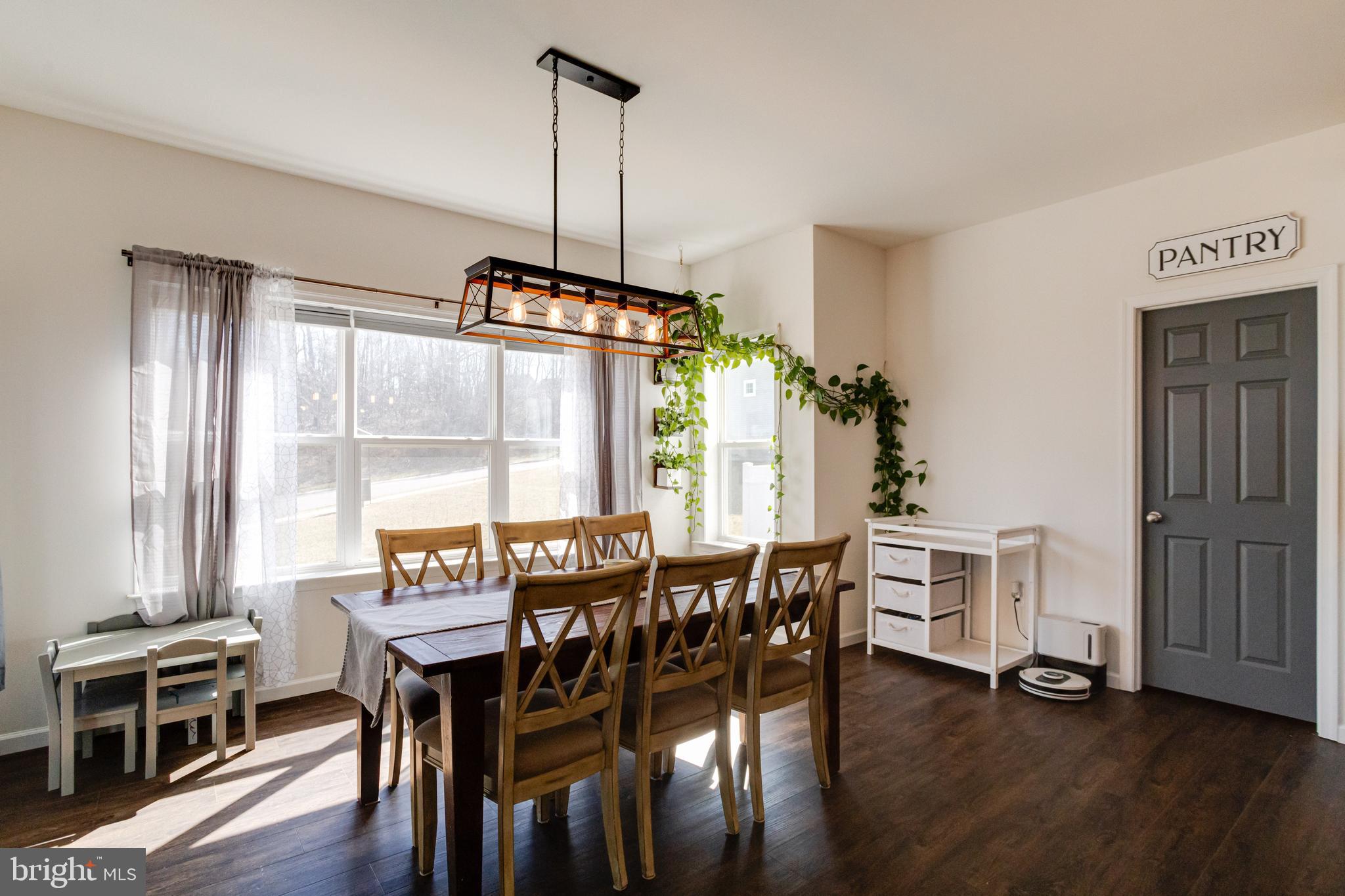 KENSINGTON - Residential