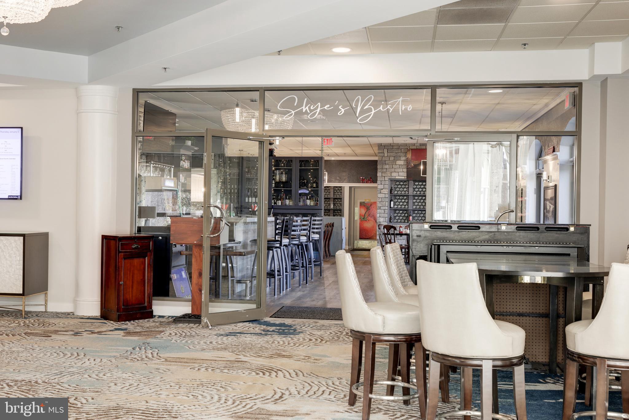 THE VISTAS AT LANSDOWNE - Residential