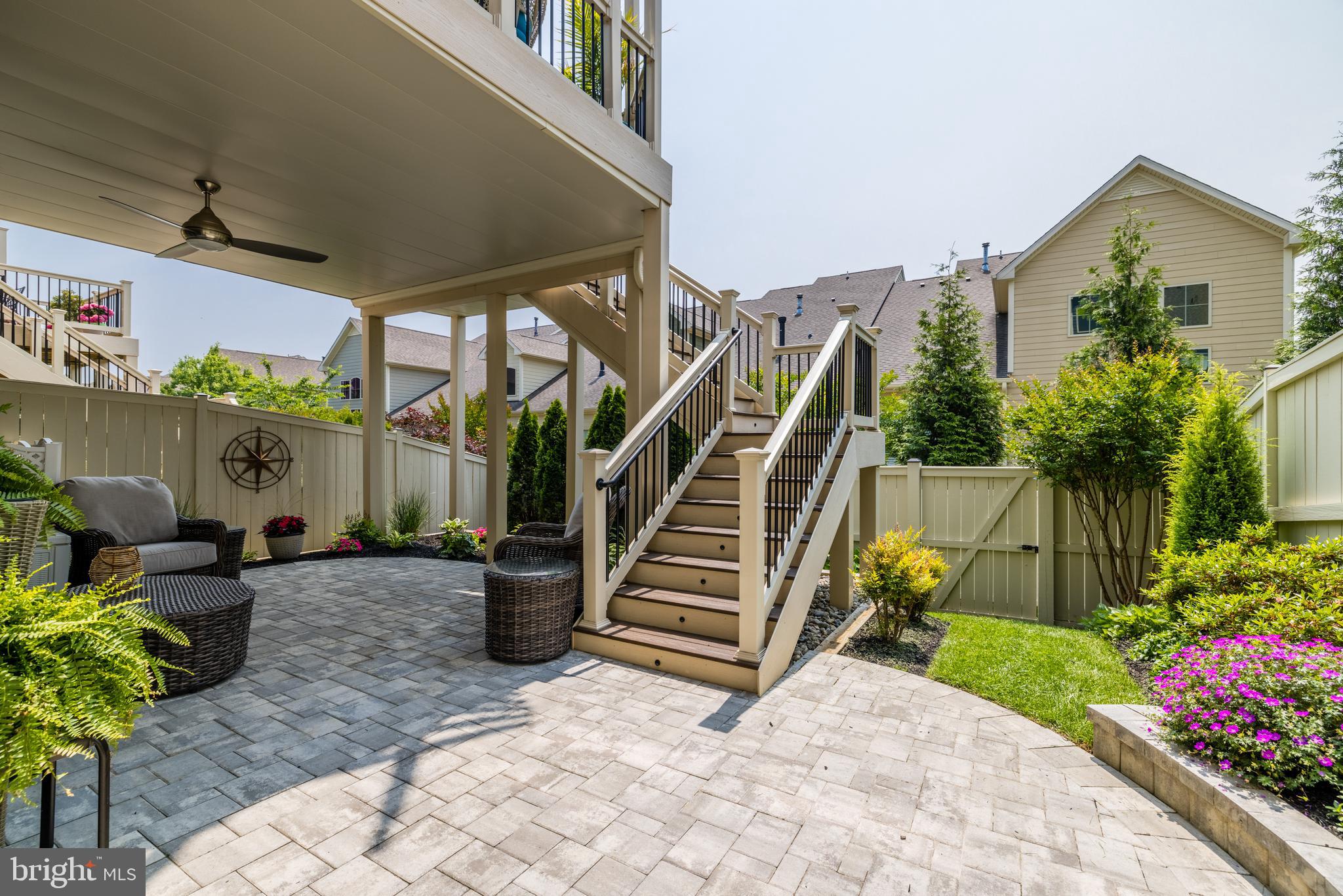 THE VISTAS AT LANSDOWNE - Residential