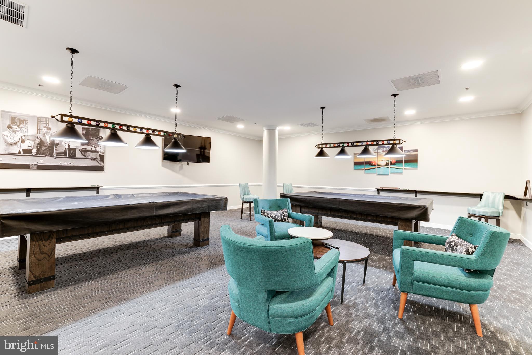 THE VISTAS AT LANSDOWNE - Residential