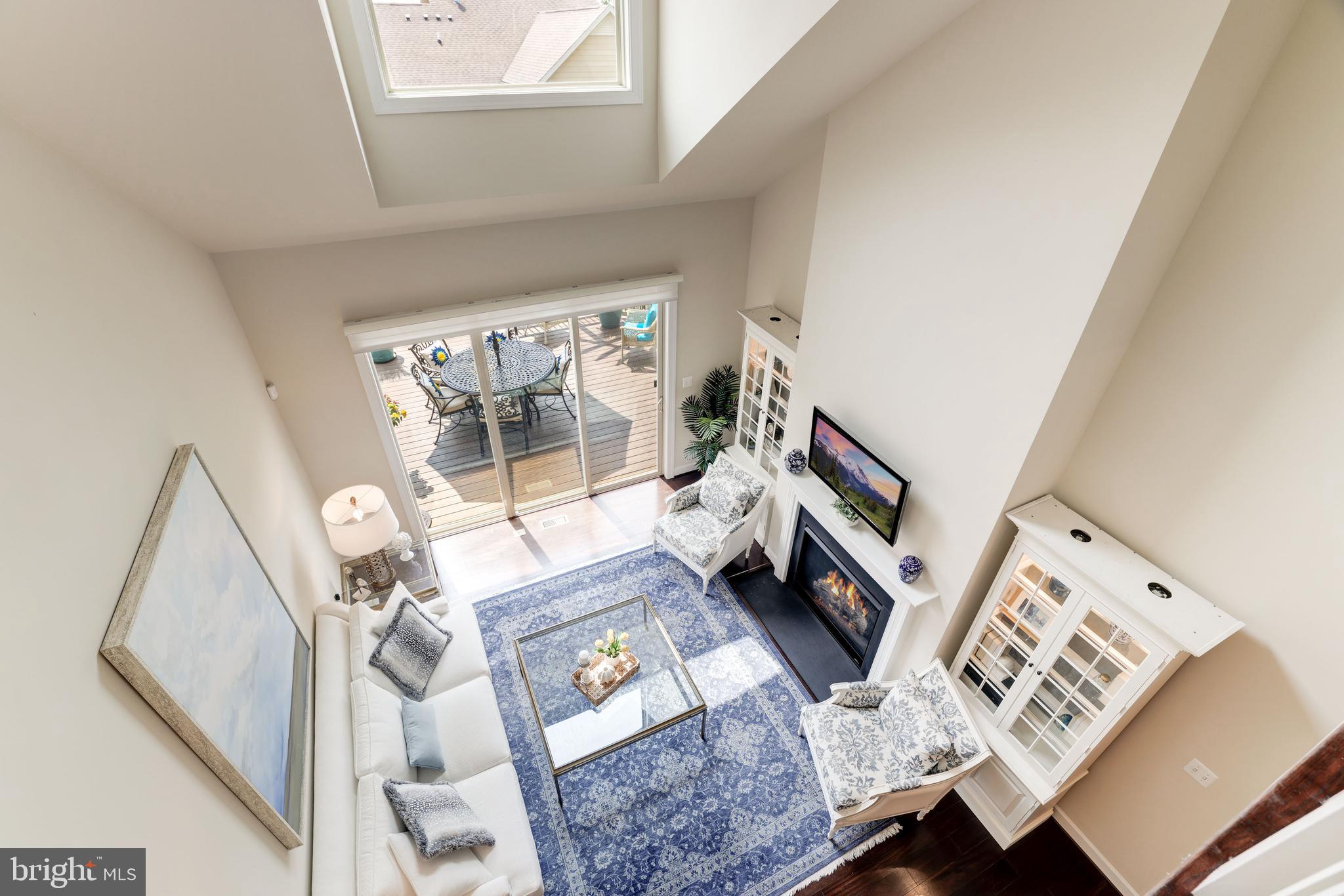 THE VISTAS AT LANSDOWNE - Residential