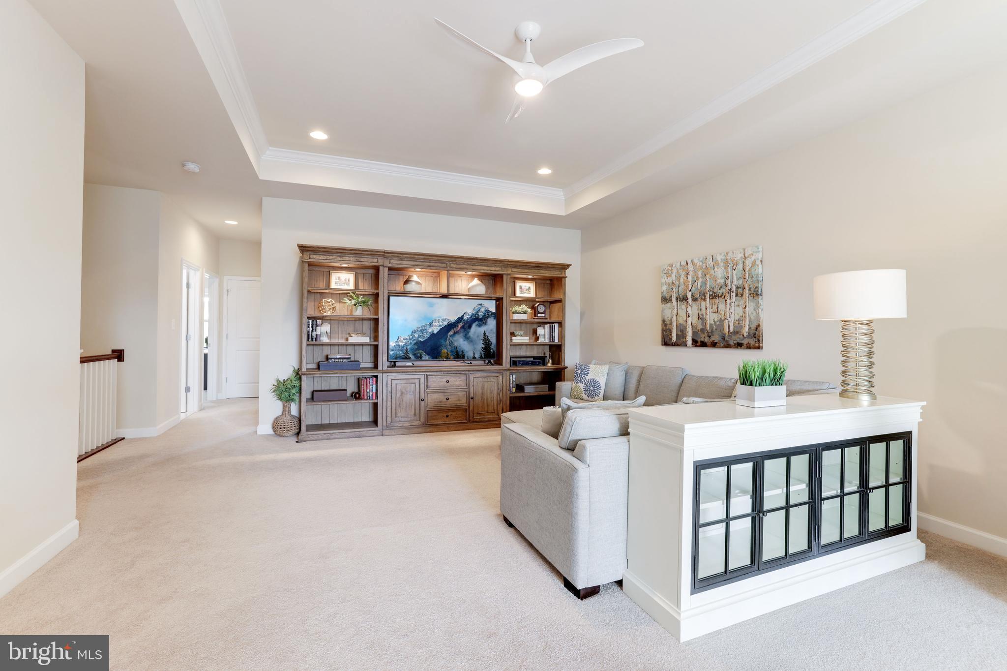 THE VISTAS AT LANSDOWNE - Residential