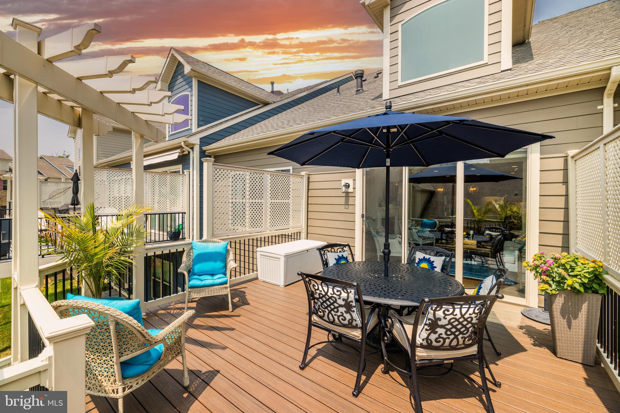 THE VISTAS AT LANSDOWNE - Residential