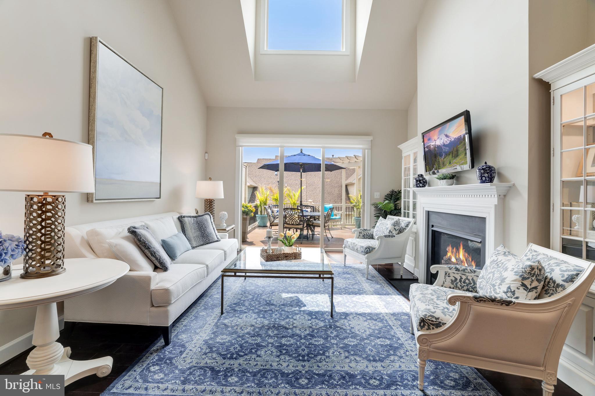 THE VISTAS AT LANSDOWNE - Residential