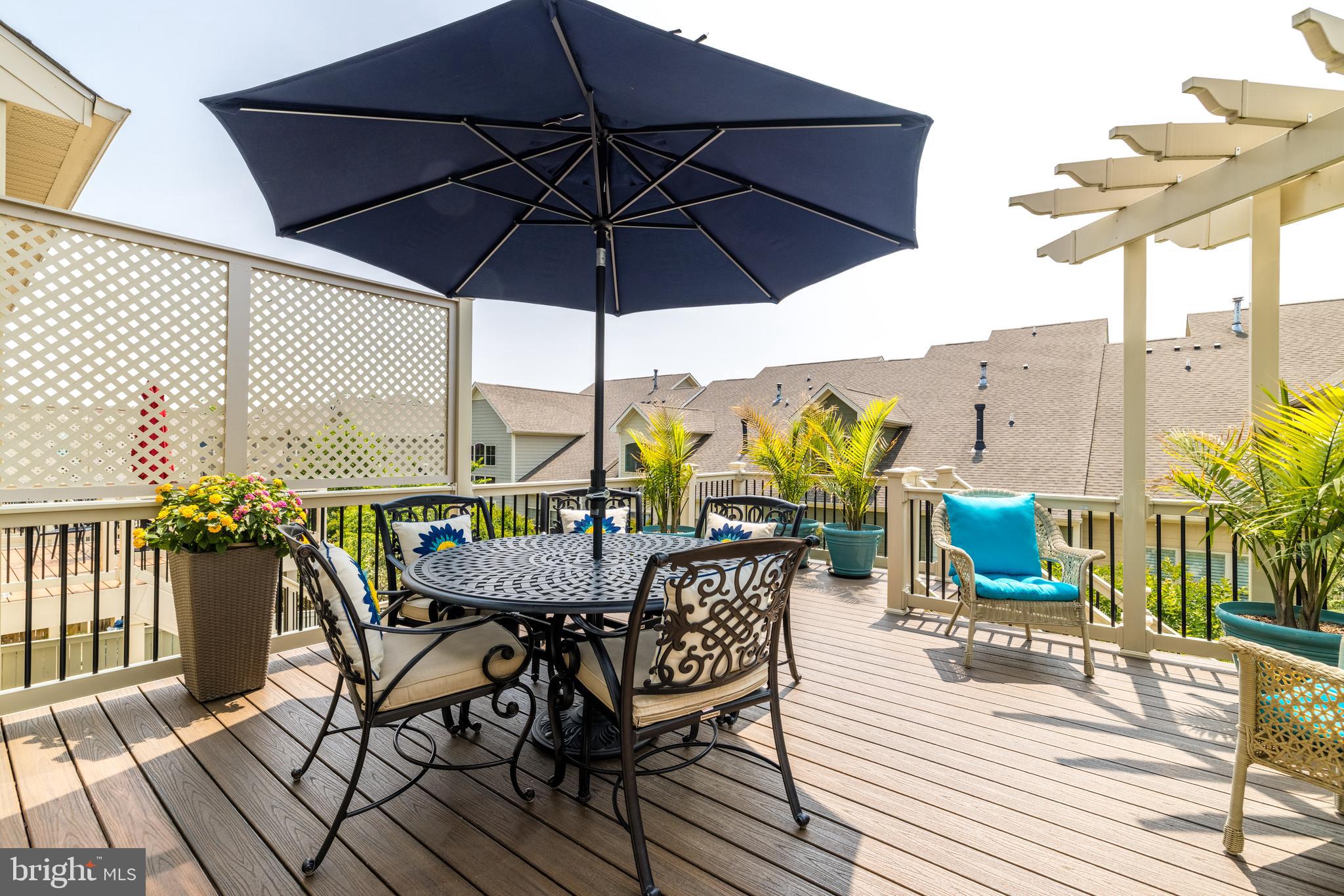 THE VISTAS AT LANSDOWNE - Residential