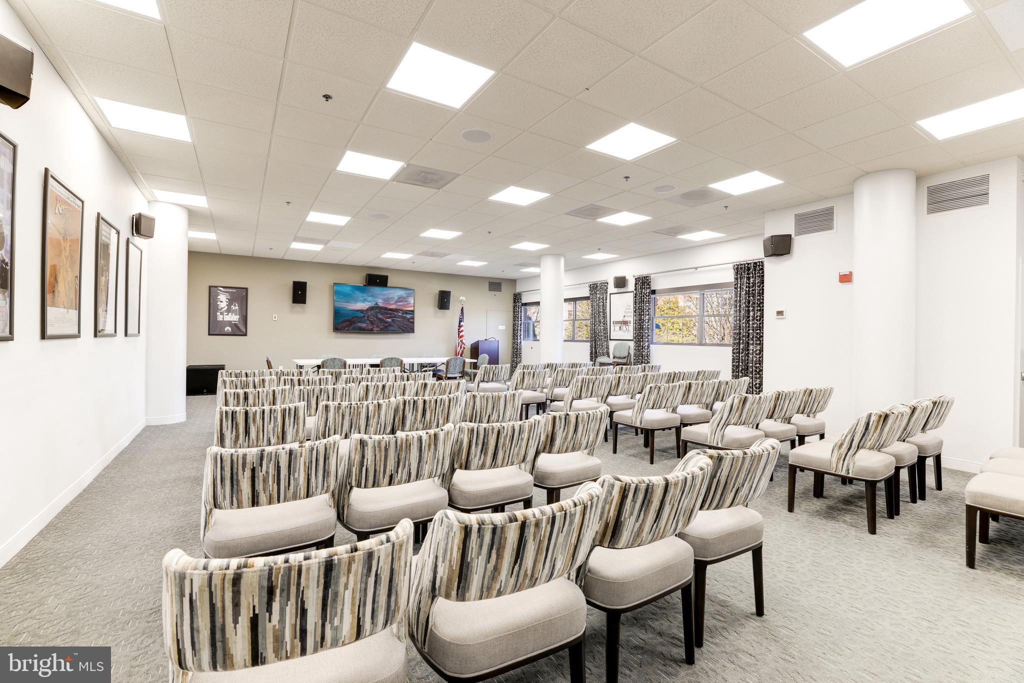 THE VISTAS AT LANSDOWNE - Residential