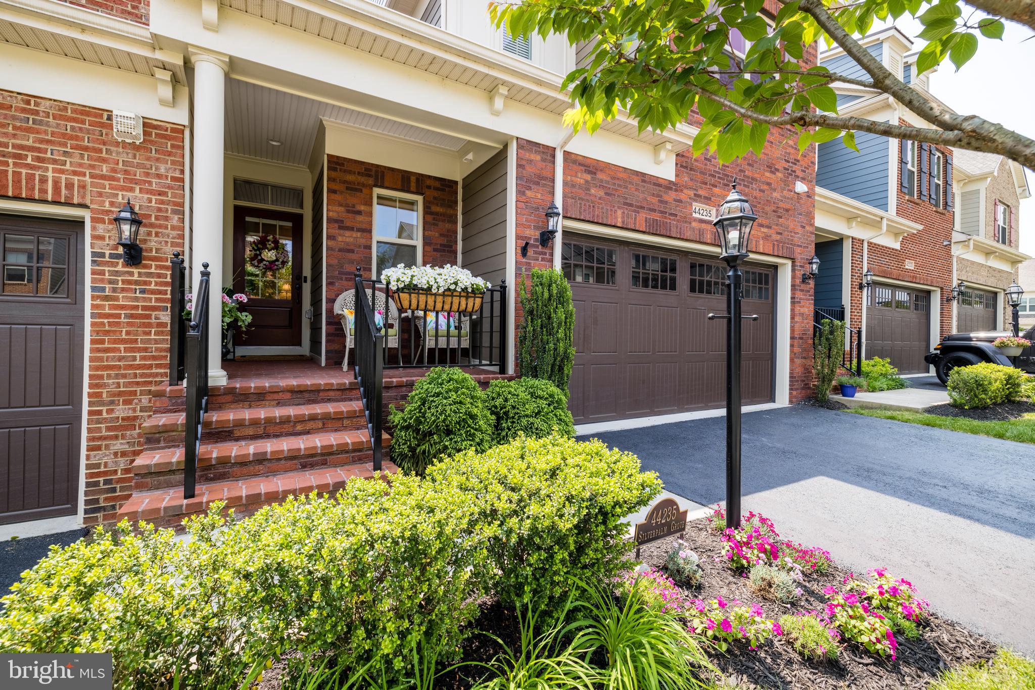 THE VISTAS AT LANSDOWNE - Residential