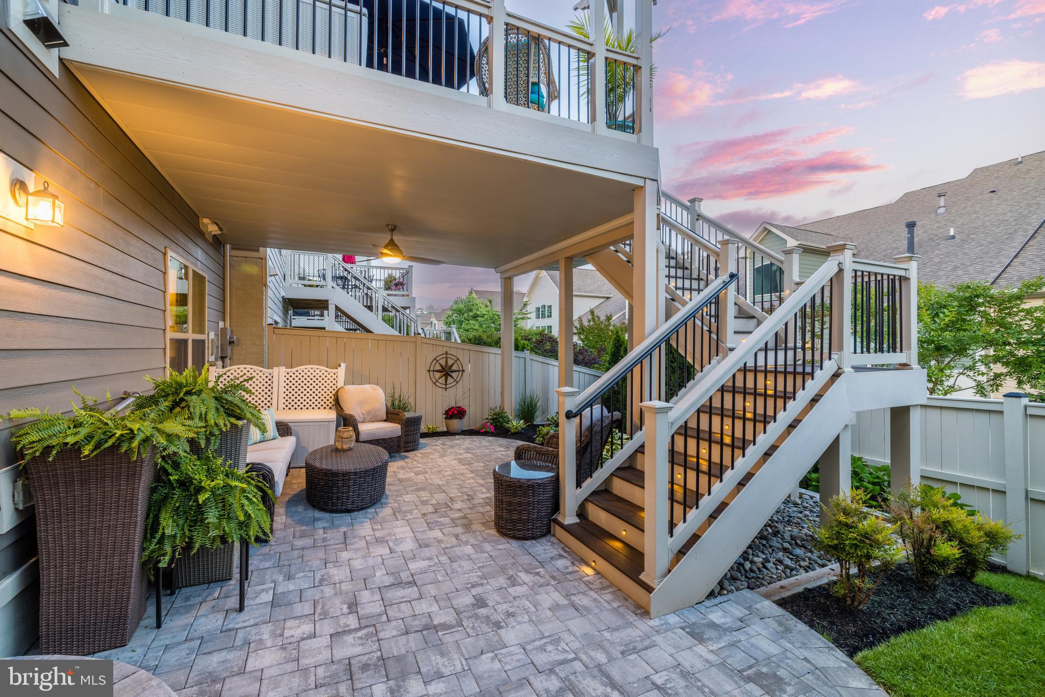 THE VISTAS AT LANSDOWNE - Residential