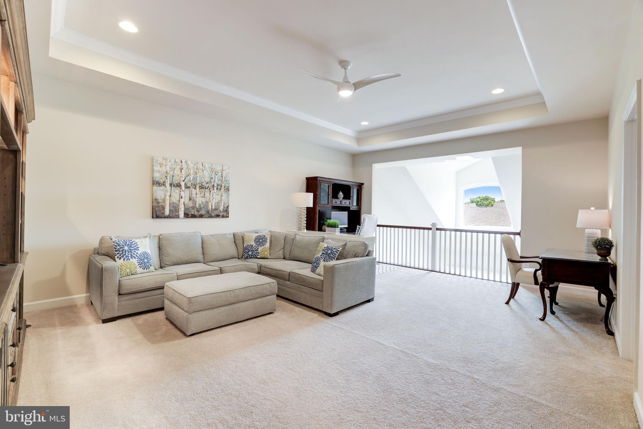 THE VISTAS AT LANSDOWNE - Residential