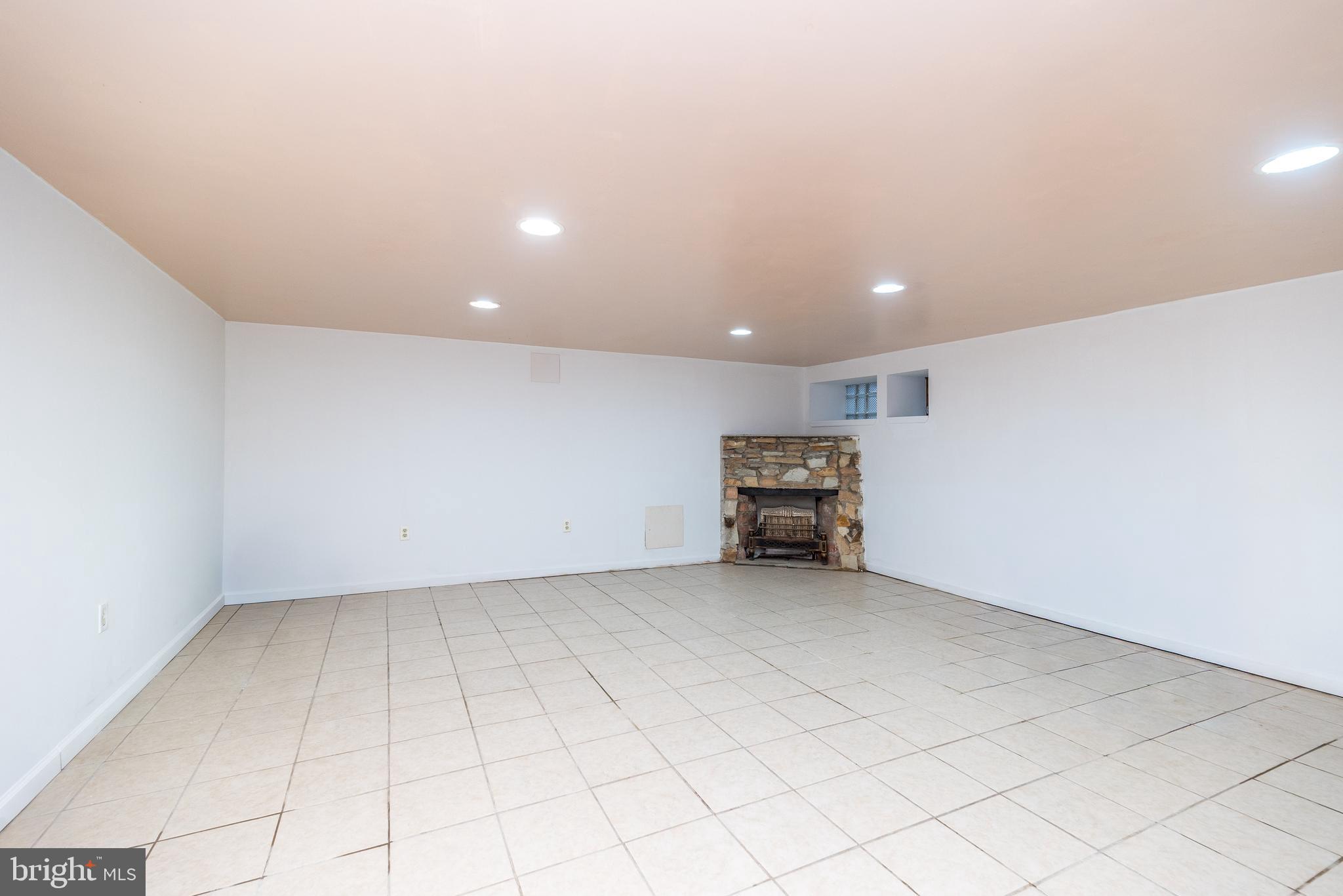 RHAWNHURST - Residential