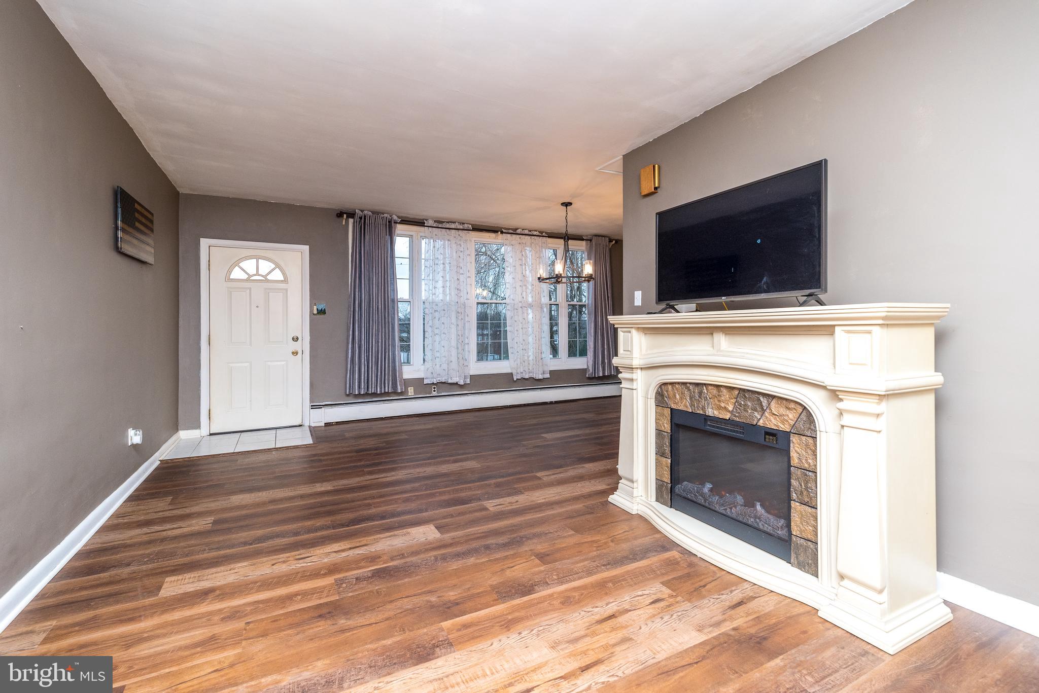 RHAWNHURST - Residential