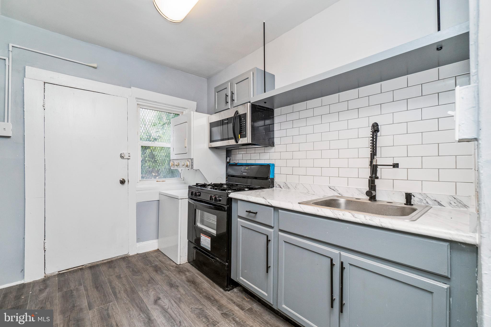 BOLTON HILL HISTORIC DISTRICT - Residential Income