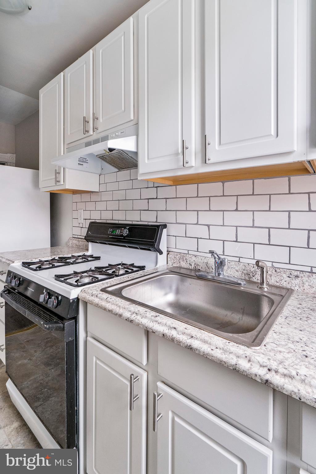 BOLTON HILL HISTORIC DISTRICT - Residential Income