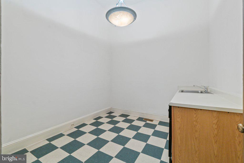 MOUNT VERNON - Commercial Sale