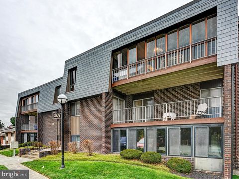 23 STONEHENGE CIRCLE 23-12 BALTIMORE MD 21208