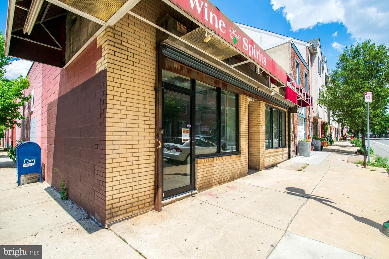FITLER SQUARE - Commercial Lease
