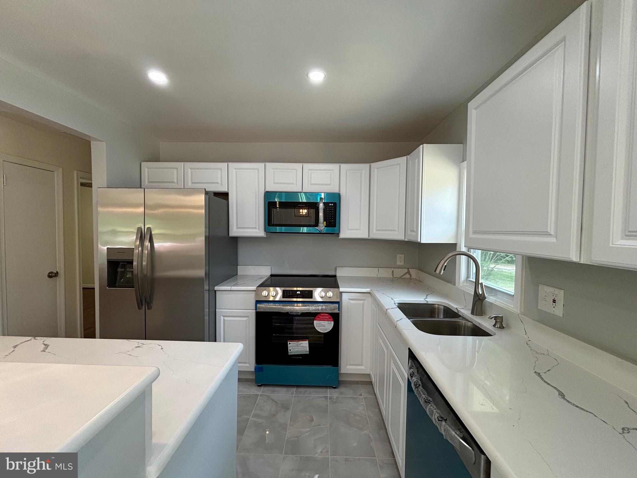 JONES VIEW - Residential