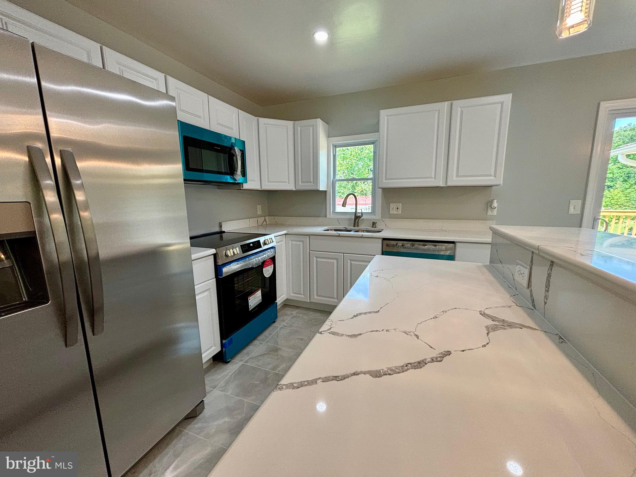 JONES VIEW - Residential