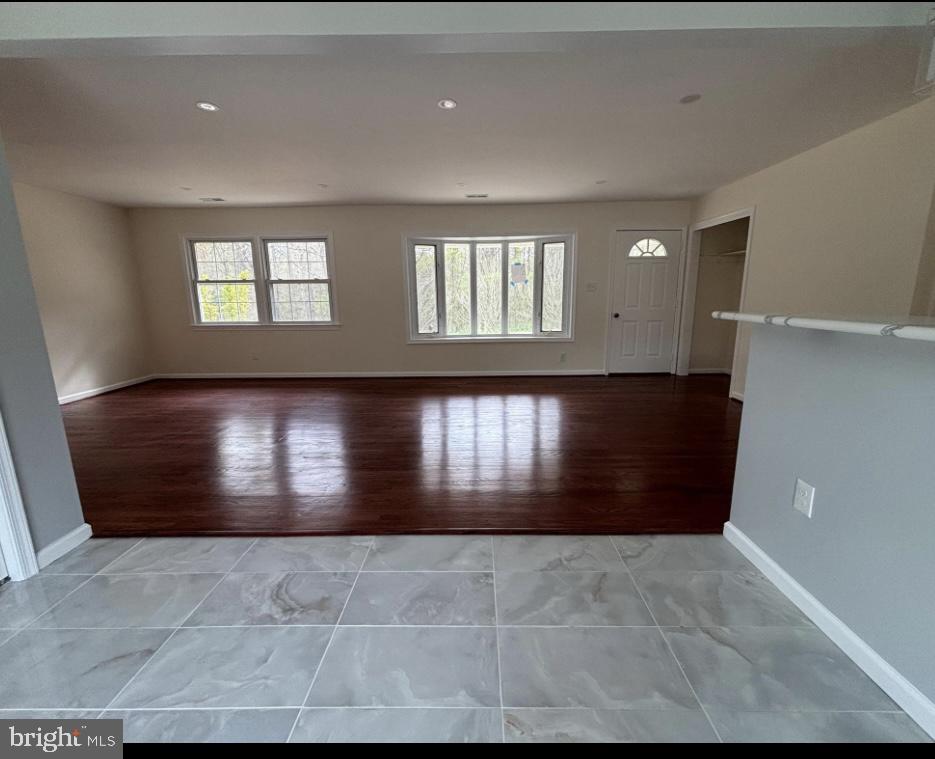 JONES VIEW - Residential