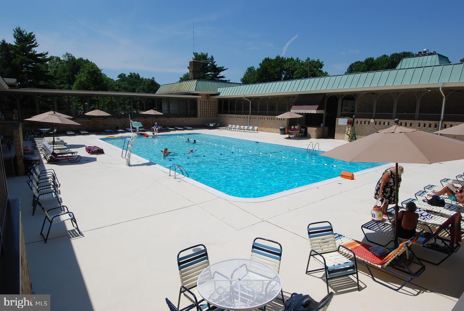 LEISURE WORLD - Residential